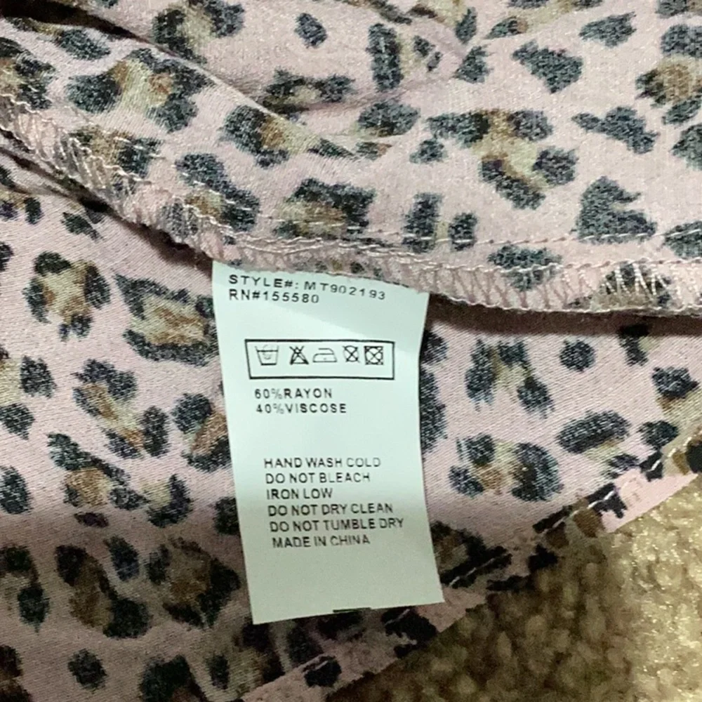 Free People Off the Shoulder Top - Size M - Picture 5 of 10